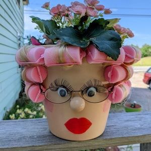 Meet your Posher, Sharon